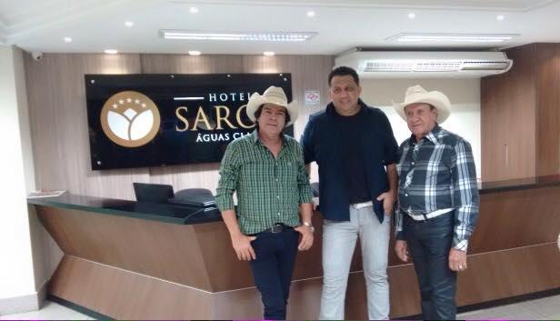 Hotel Saron Luziania Экстерьер фото